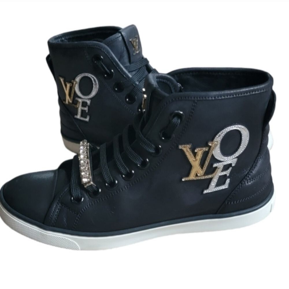 Louis VuittonLouis Vuitton Black Leather Punchy Love Patch High Top Sneakers